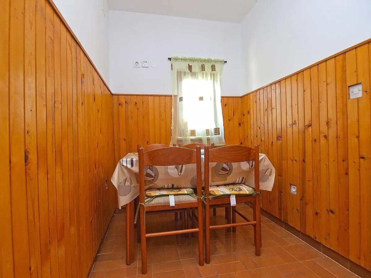 Holiday Home Snjezana Stinjan