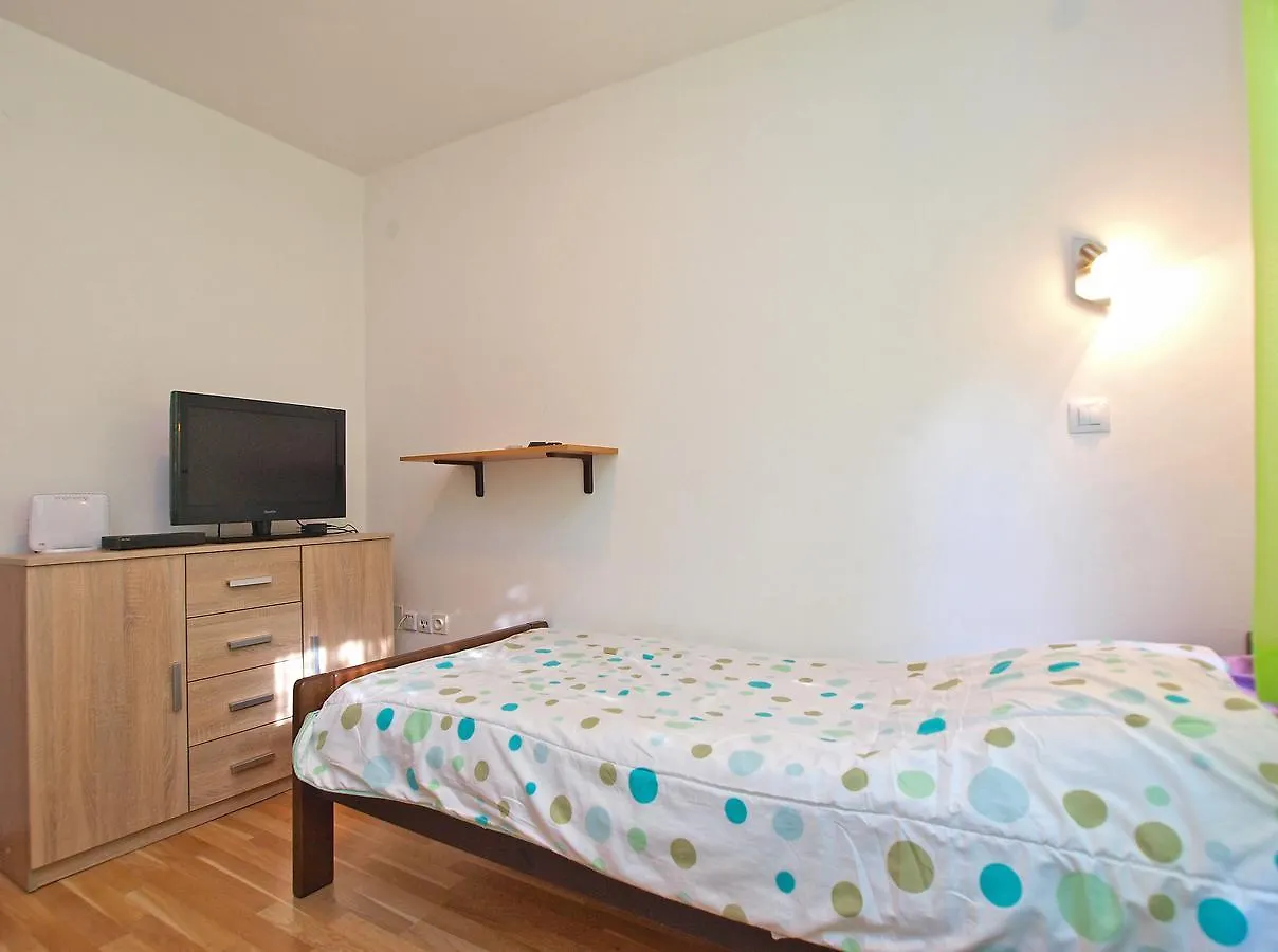 Holiday Home Snjezana Stinjan