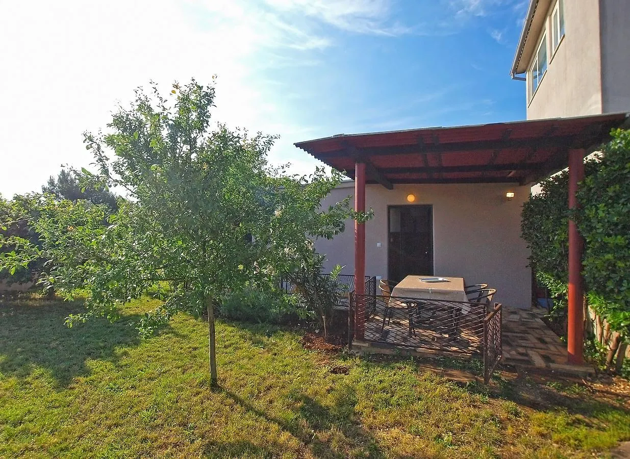Holiday Home Snjezana Stinjan Croatia
