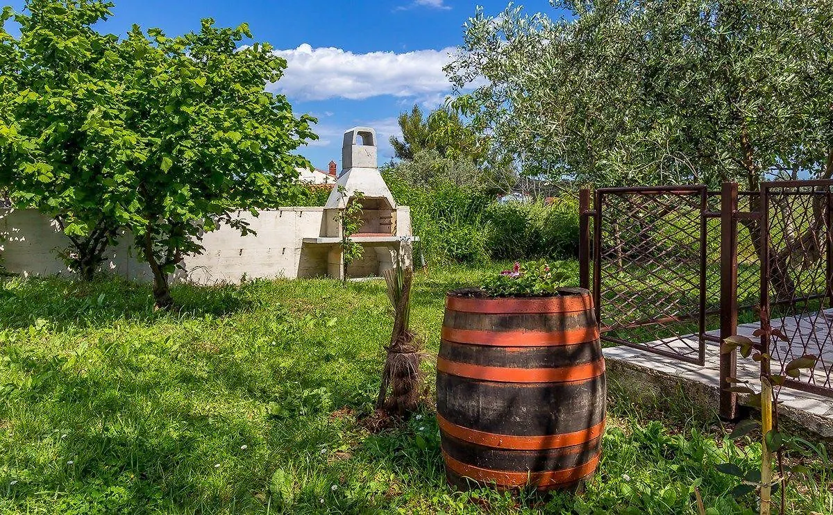 Holiday Home Snjezana Stinjan