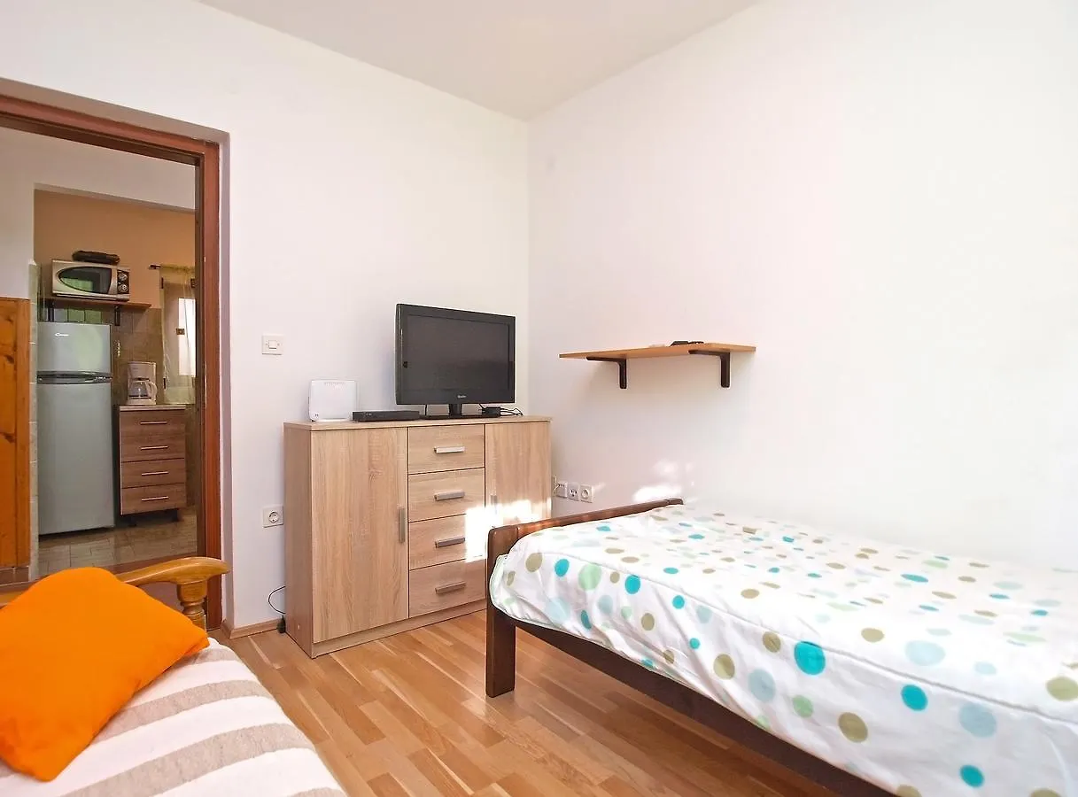 Holiday Home Snjezana Stinjan